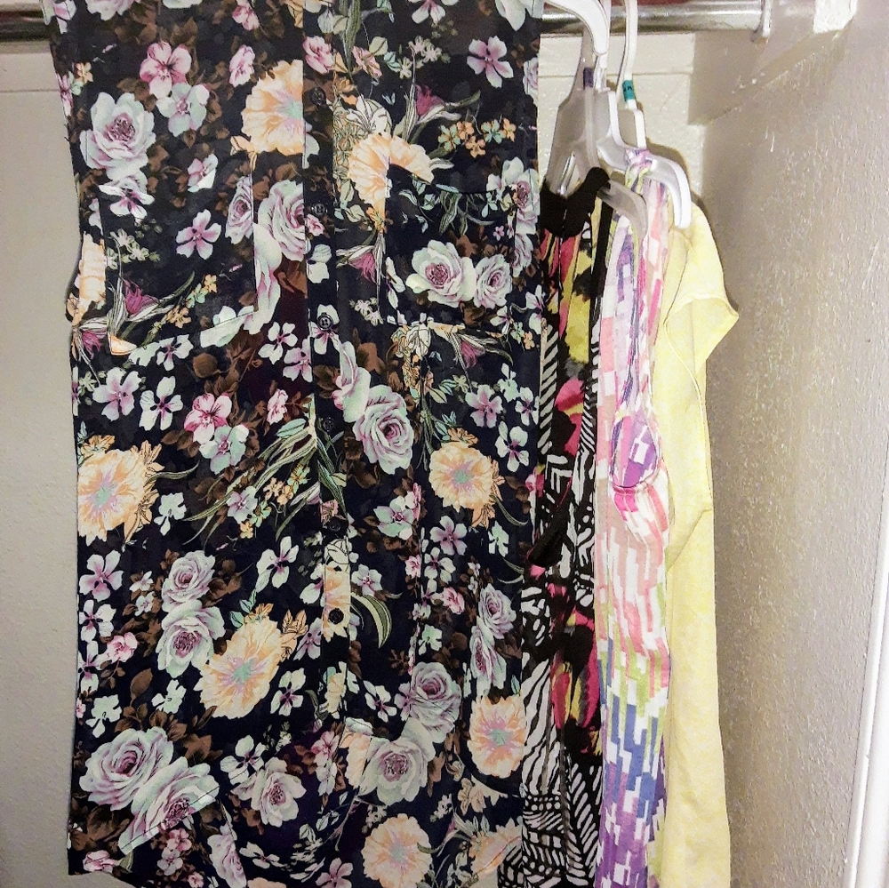 Small Chiffon Tops 5pc Bundle - image 6